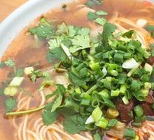 Clear Soup Beef Noodles