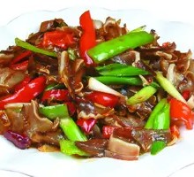 Spicy Pepper and Pig Ear