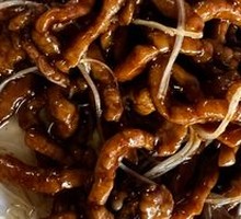 Beijing-style Shredded Pork in Soy Sauce
