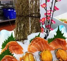 Oil-Braised Abalone with Salmon