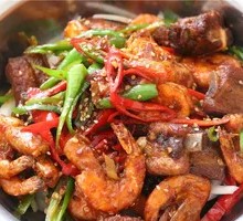 Spicy Stir-Fried Spare Ribs and Shrimp