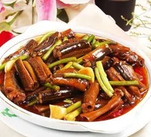 Braised Eel in Brown Sauce