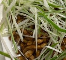 Beijing-style Shredded Pork in Soy Sauce
