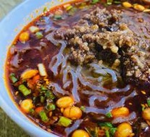 Dan Dan Noodles with Meat Sauce
