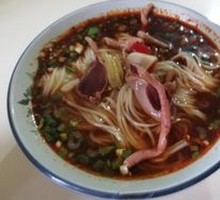 Sichuan-style Pepper Chicken Offal Noodles