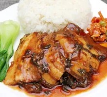 Sichuan-style Preserved Vegetable Braised Pork