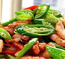 Rural Stir-Fried Pork with Green Pepper