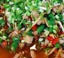 Fresh Spicy Rabbit in Pot