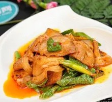 Green Pepper Stir-fried Pork