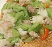 Crispy Rice Noodles with Shrimp