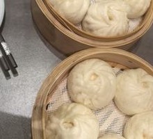 Handmade Pork Bun with Sauce