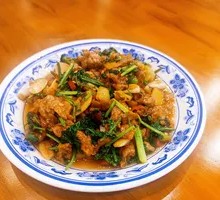 Stir-Fried Beef with Yellow Onion