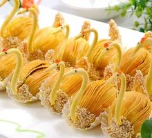 Swan Pastry