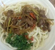 Ginger Stir-Fried Duck Noodles