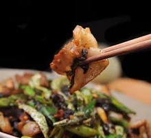 Potato Cake with Salted Pork