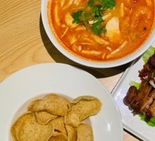 Thai Tom Yum Seafood Noodles