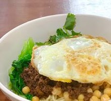 Spicy Broad Noodles with Pea Paste