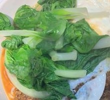 Large Bowl of Pea and Pork Vermicelli