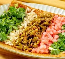 Sweet Potato Skin Wrapped with Stewed Pork and Green Beans