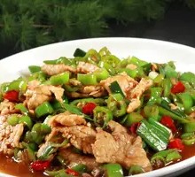 Bell Pepper Stir-Fried with Pork Slices