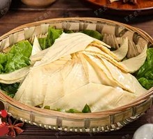 Oil-soaked tofu skin