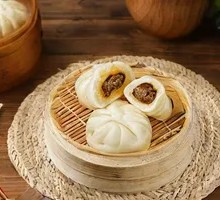 Spicy Beef Dumplings