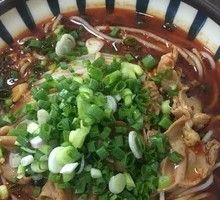 Braised Pork Intestines with Rice Noodles