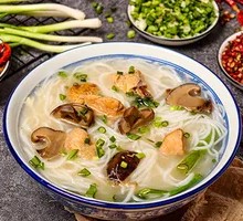 Stewed Chicken Rice Noodles