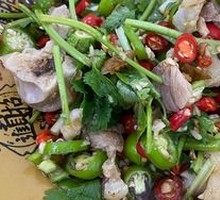 Cold-Mixed Pig Trotter