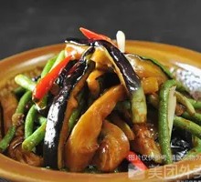 Eggplant and Green Bean Stir-fry