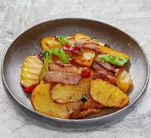 Potato Salted Pork Stir-fry
