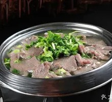 Beef and Offal Bowl with Bok Choy and Dry Sauce