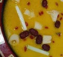 Chestnut Chicken Hot Pot