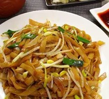 Stir-Fried Rice Noodles