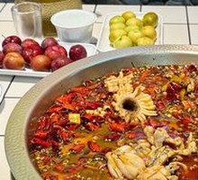 Signature Spicy and Aromatic Hot Pot Base