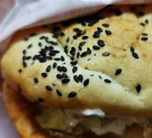 Spicy Chicken Leg Chinese Burger