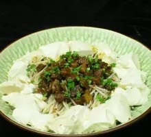 Dan Dan Noodles with Pork Sauce