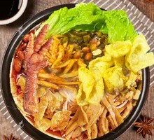 Spicy Chicken Feet with Rice Noodles