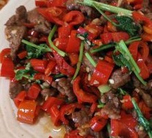 Stir-Fried Beef with Yellow Onion