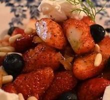 Tea-Soaked Strawberries