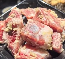 Black Pig Garlic Pork Ribs