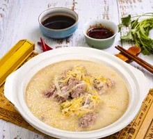 Braised Pork Bones with Sour Cabbage