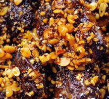 Spicy Peanut Crumb Sauce Old Mom Rabbit Head