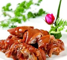 Freshly Boiled Pig Trotters