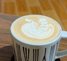 Tea-Infused Oolong Latte