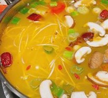 Sour Radish Duck Bone Soup Pot