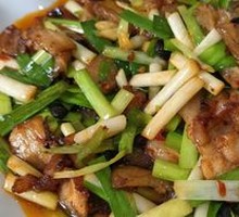Stir-Fried Pork with Leeks