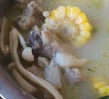 Mushroom Soup with Pork Ribs