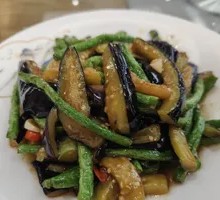 Eggplant and Green Beans Stir-fry