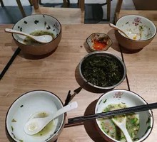 Black Chicken Rice Noodles (Small Portion)